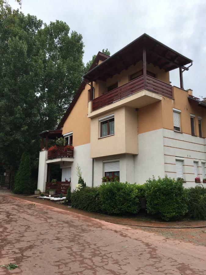 Bella Apartman Балатональмади Экстерьер фото